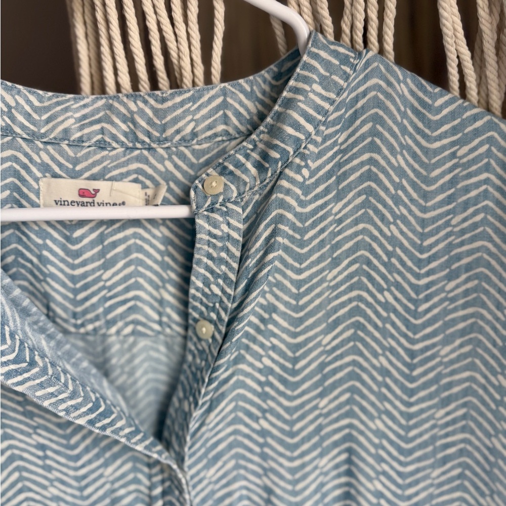 Vineyard Vines Printed Chambray Margo Dress in the Chevron/Jake Blue pattern - Picture 5 of 6